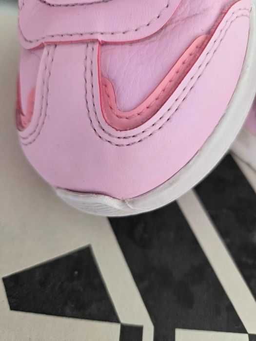 Маратонки Adidas, 25 1/2