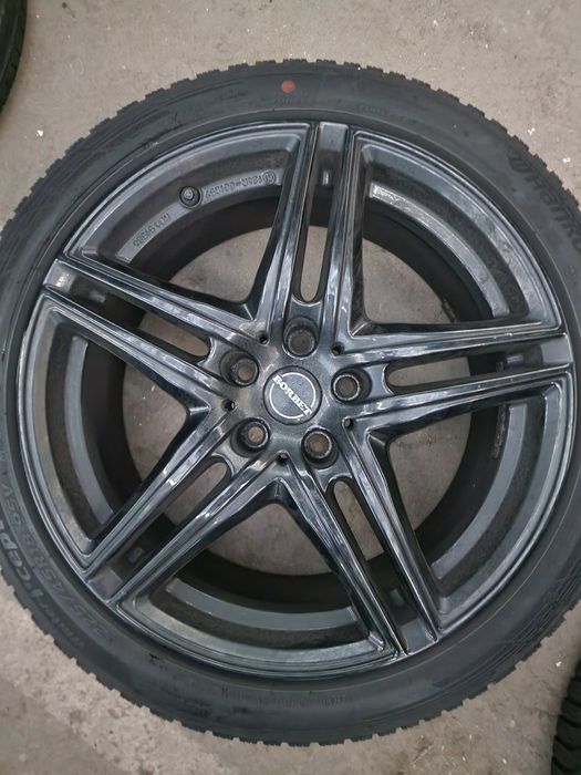 5x112 18 цола джанти Borbet със зимни гуми 225/45R18 VW/Audi/Mercedes