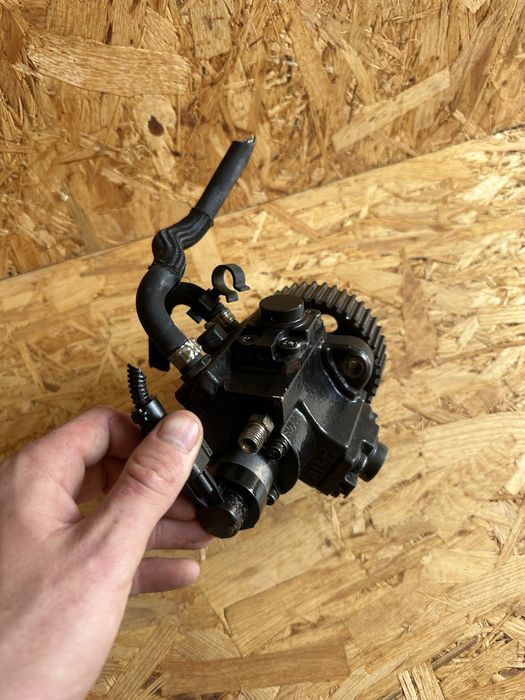 Pompa inalta presiune / injectie Opel 1.9 CDTI Vectra c Zafira B Astra