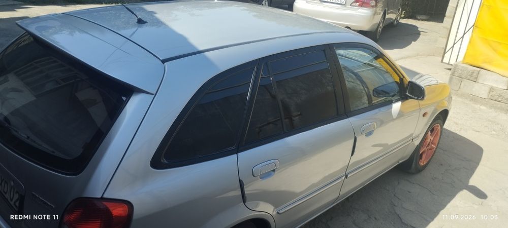 Мазда 323F 2002г