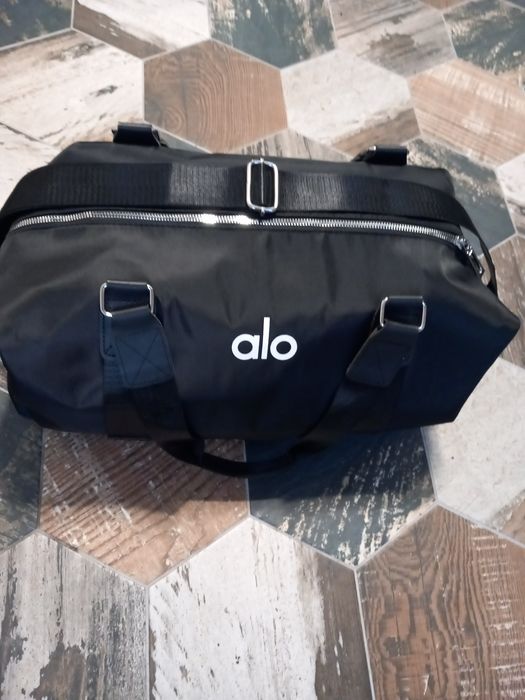 Спортна чанта за фитнес / йога alo yoga