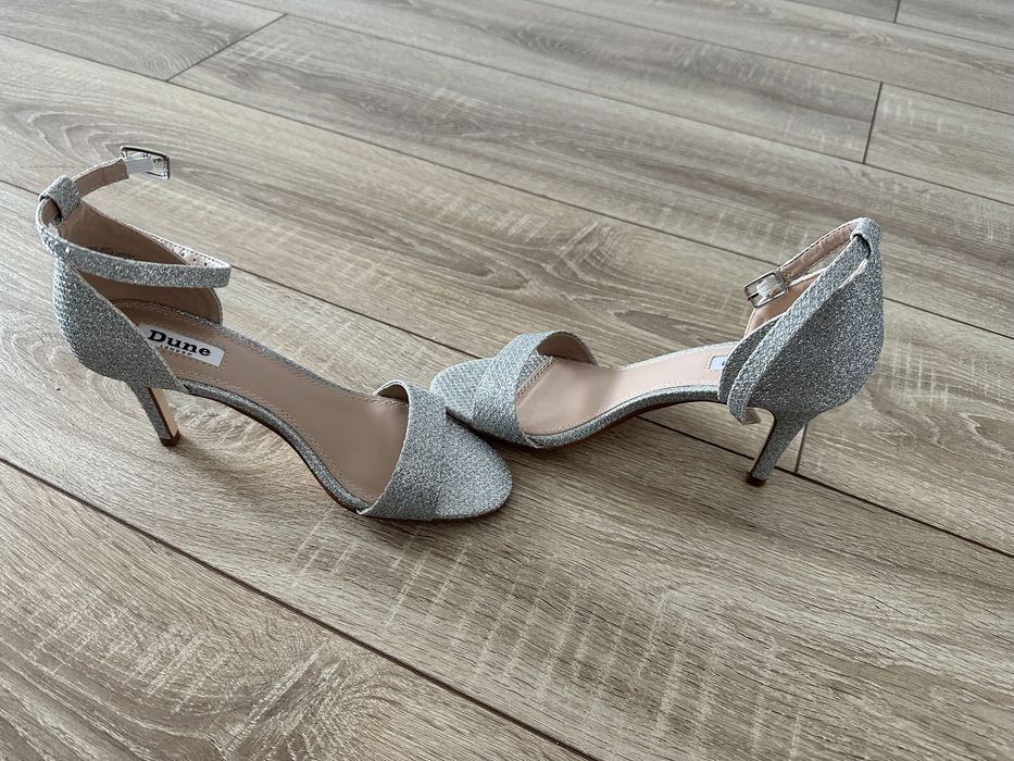 Vand sandale elegante