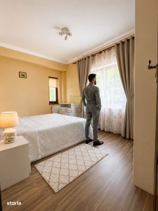 Inchiriez apartament doua camere str mijloc