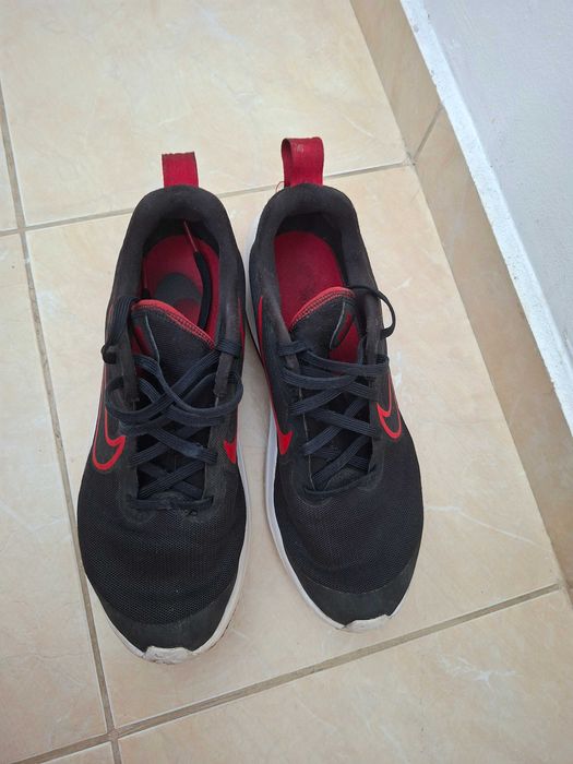 Маратoнки Nike № 39