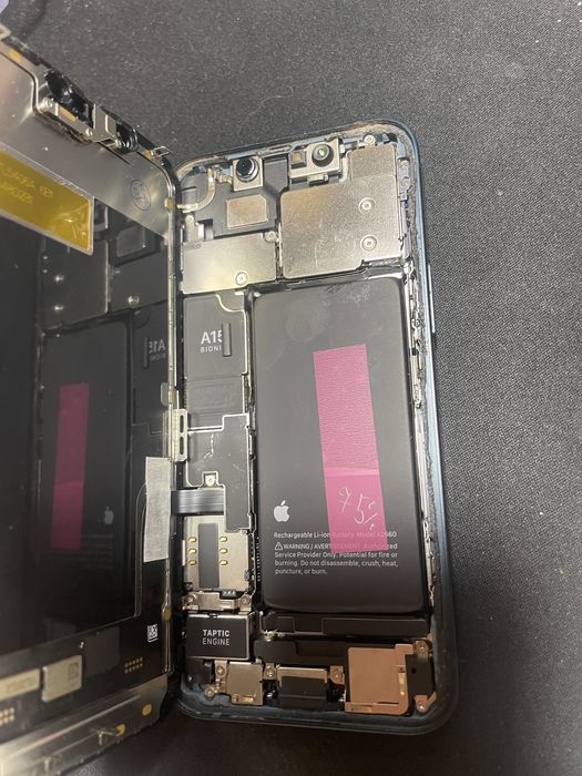 Iphone 13 mini заблокирован