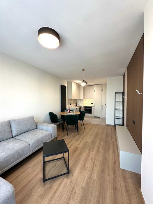 Дава се под наем Двустаен апартамент в София, Кръстова вада - 70 кв.м за 925 € - Снимка #2