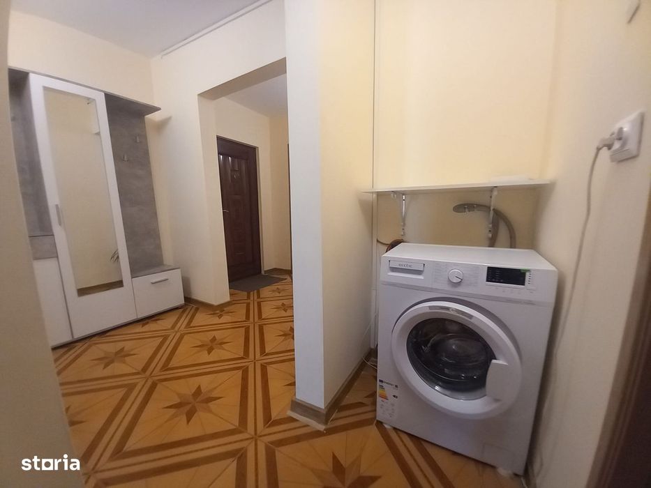 Oituz - in spate la Ursus, apartament 3 camere, etajul 2 !