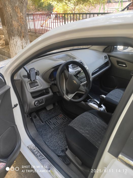 Коболт сотилади холати яакши гази бор 4 поколэна краска капот крилода