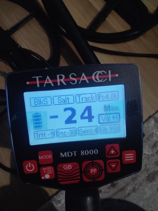 Tarsacci MDT 8000 металдетектор металотърсач