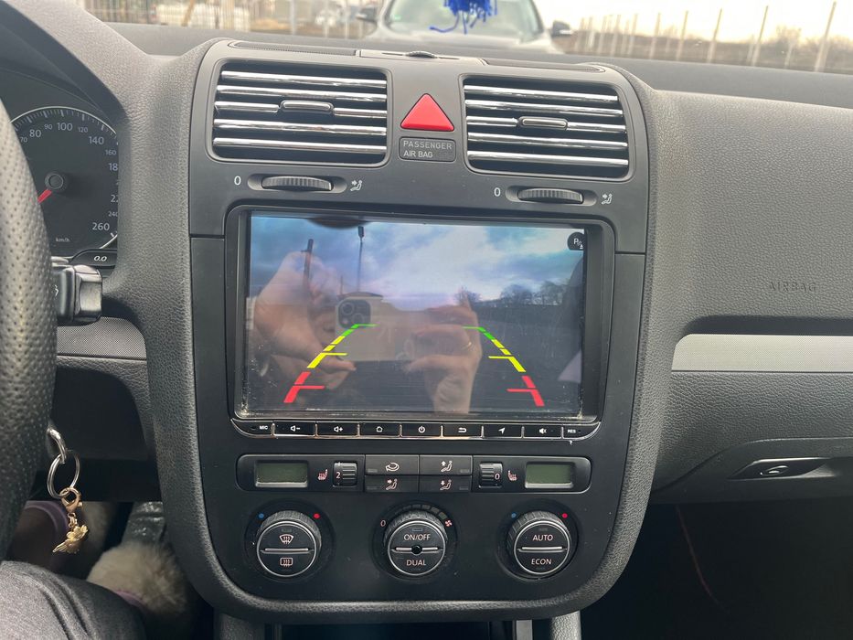 VW Golf 5 – 2007 – 1.6 MPI – Foarte economic și bine echipat!