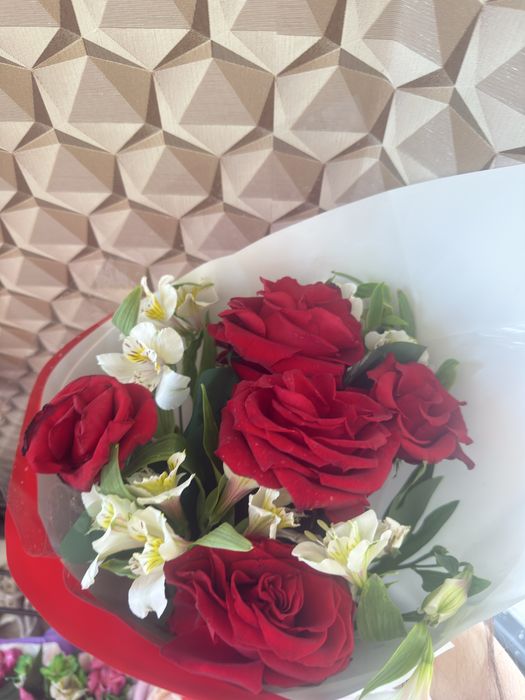 Цветы 8000 3 букет