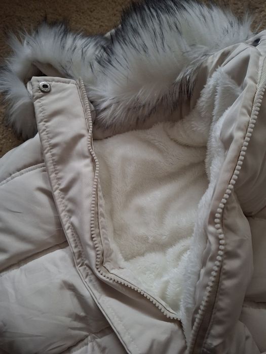 Geacă lungă pentru fete