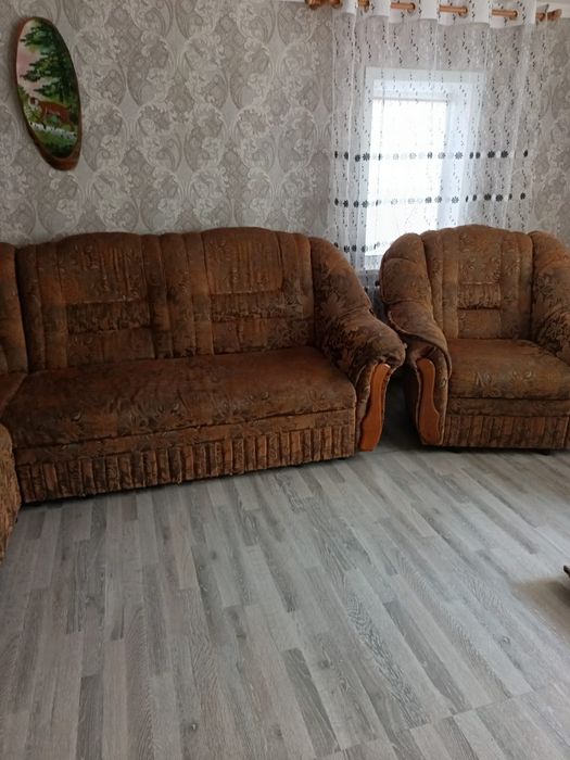 Угловой Диван (красный партизан)