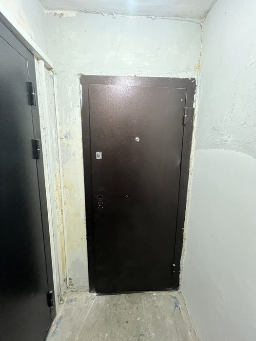 Дверь входная б/у полотно