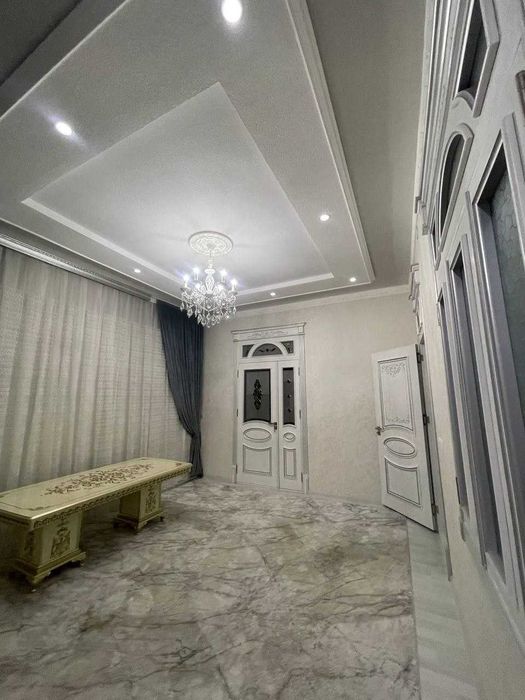 Икром шашлик худудида жойлашган 4 хонали ховли сотилади