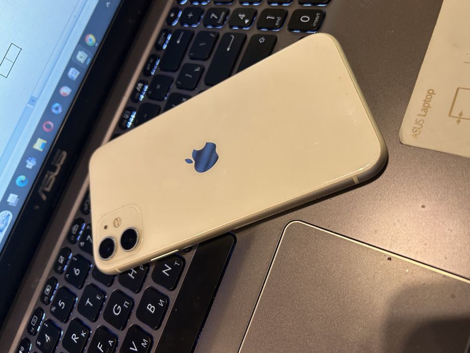 айфон 11 торг есть