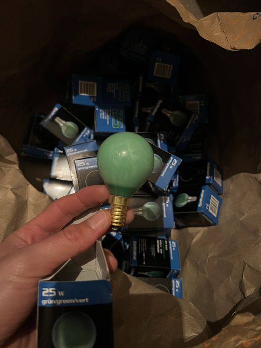 Крушка мини зелена с цокъл E14 235V 25W