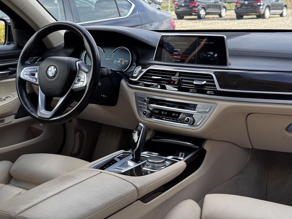 BMW 7 Series 2016 — imagine 5