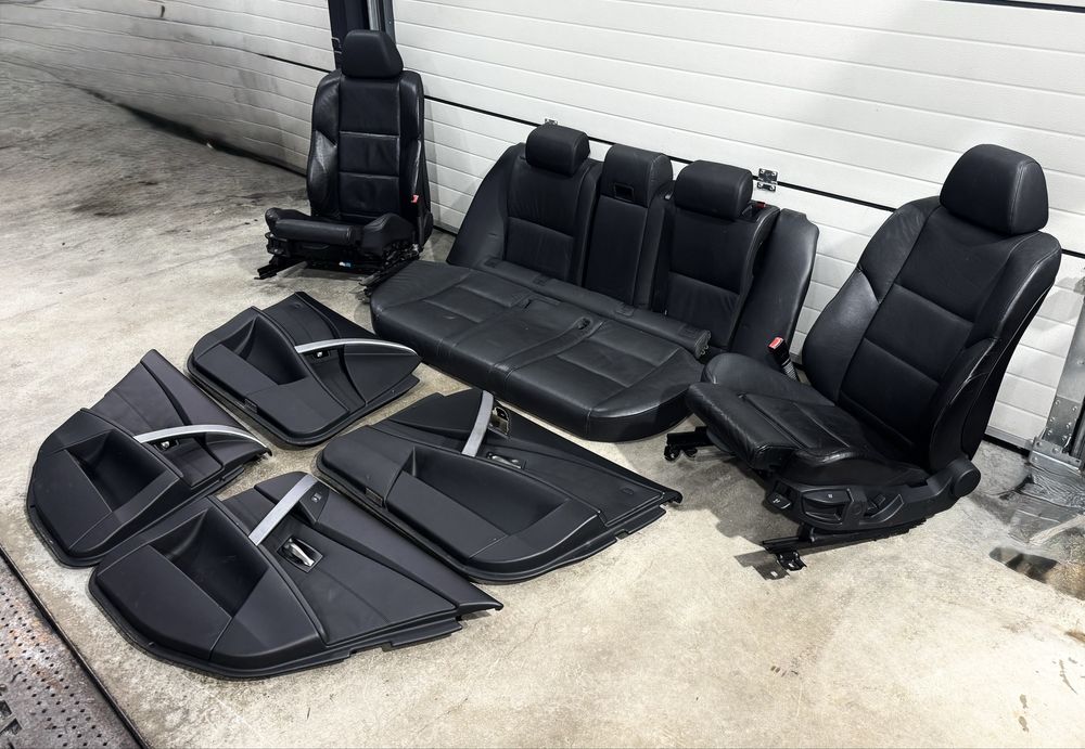 Перфектен черен кожен рекаро салон за бмв Е61 (комби)