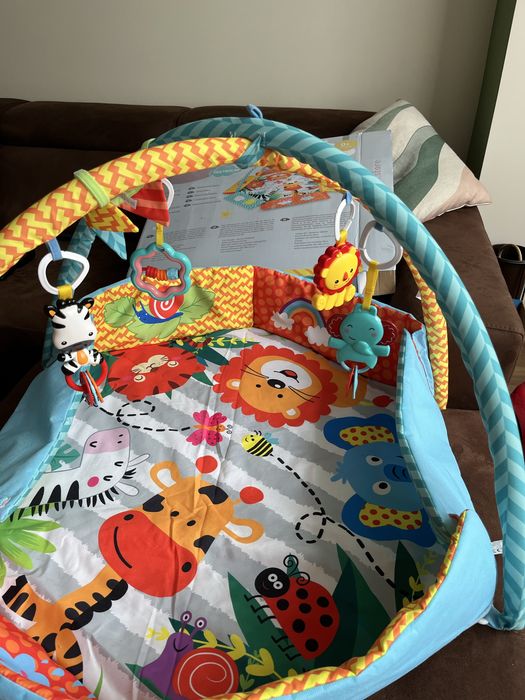 Активна гимнастика за бебе moni multi с топки и възглавничка