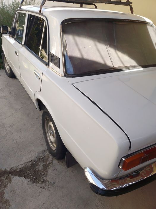 011 jugili  sotiladi