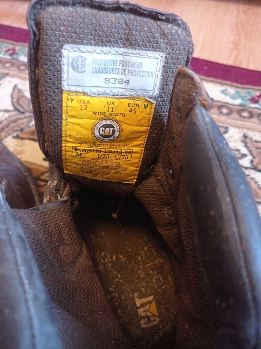 Продается проф обувь