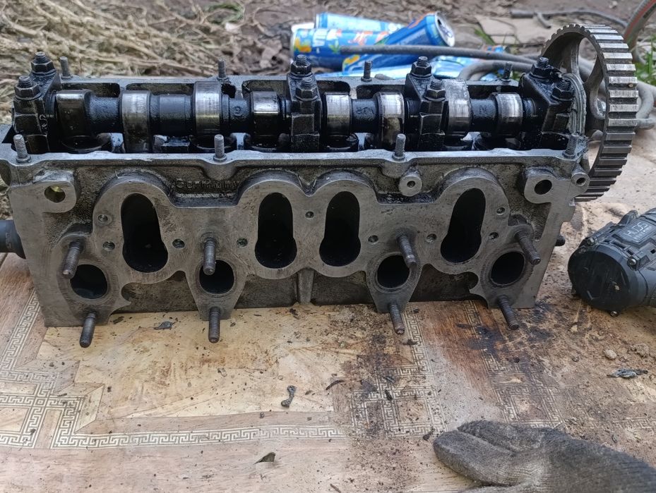 Продам Головку 1.8 пассат б3