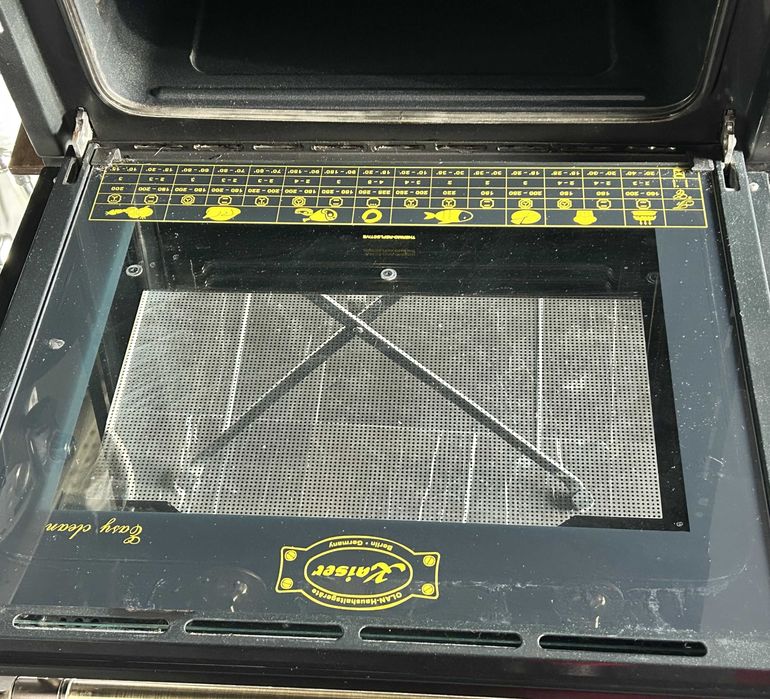 Фурна за вграждане Kaiser Empire в ретро стил