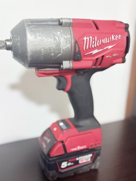 Cheie de impact Milwaukee M18 FUEL ONE-KEY + acumulator M18 REDLITHIUM 5.0 Ah
