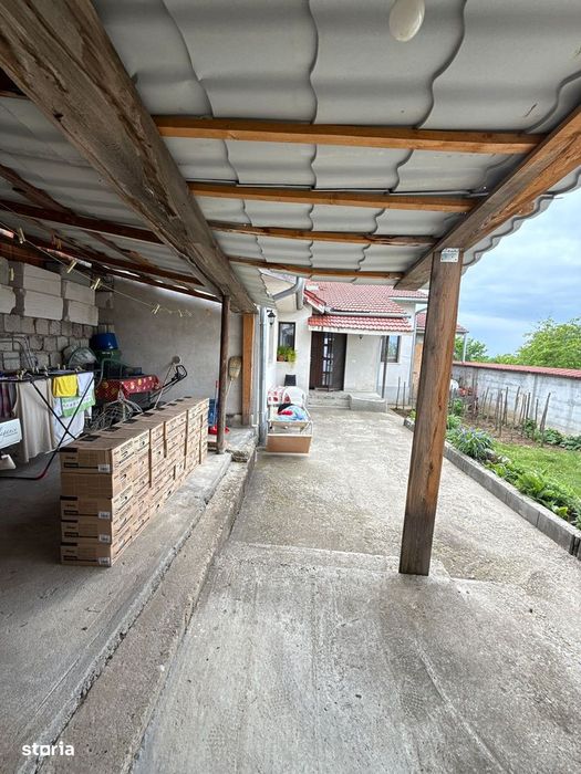 2 Case noi in aceasi curte,CONSTRUCTIE 2020, fundație beton.