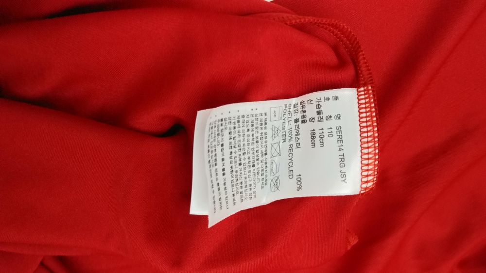 Kareyski tozza brend yozgi futbolkalar