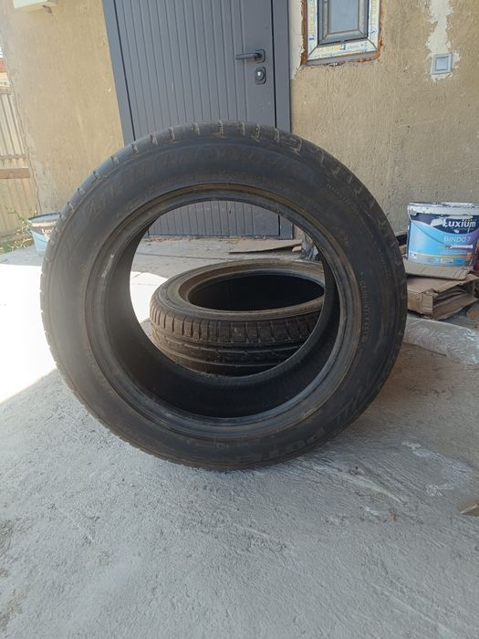 Продам шины (резину) 215/55/16
