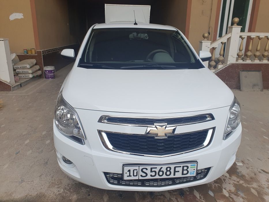 Шевролет Кобалт сотилади