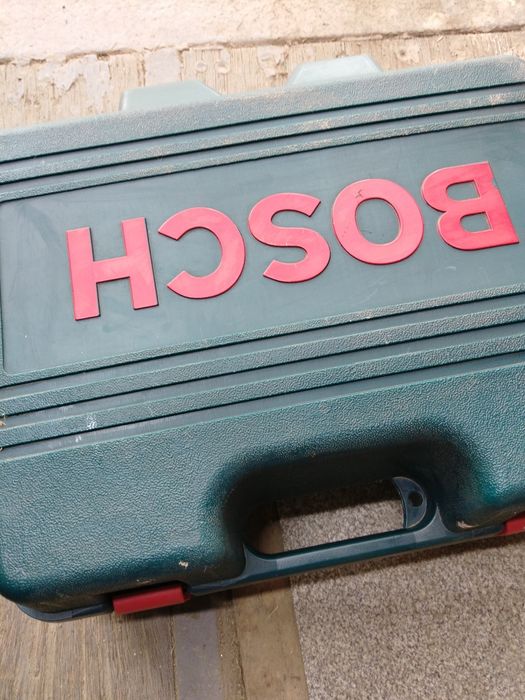 Электрорубанок Bosch GHO 26-82