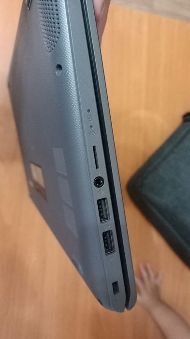 ASUS наудбук новый