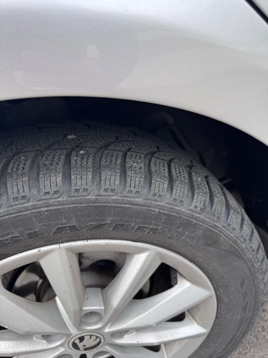 Продам шины 215 55 r16