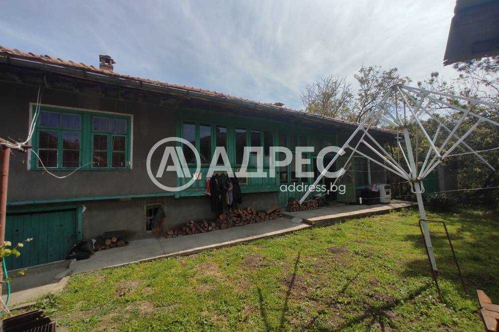 Kъща в село Балкански!
