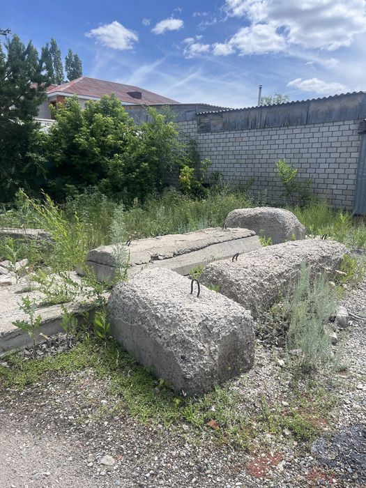 Продам плиты жб район Жилянка