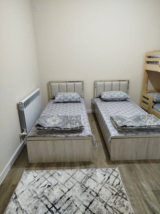 Mehmonxona Hostel Registonni Yonida