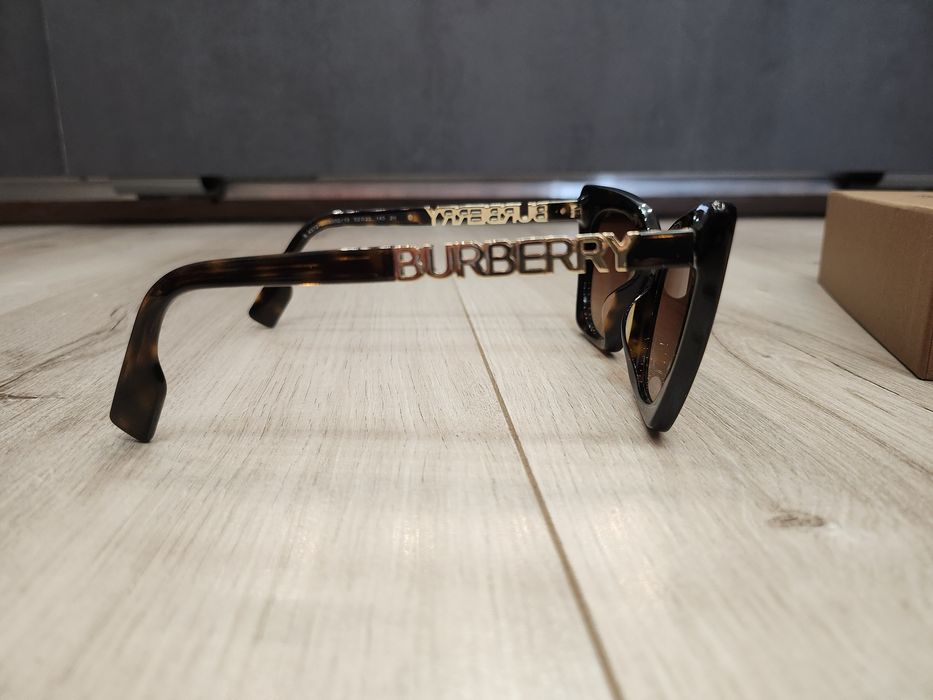 Burberry Слънчеви очила