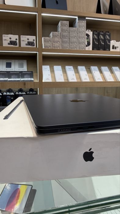 MacBook Air M4 15” 24/512GB