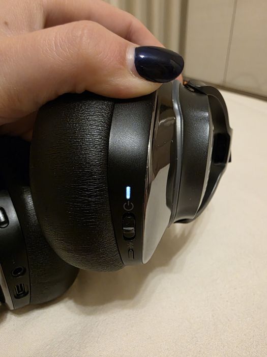 Продавам JBL quantum 800