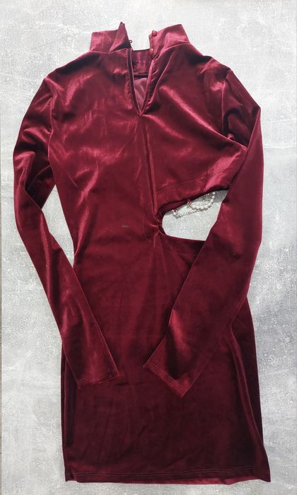 Рокля Бордо плюшена