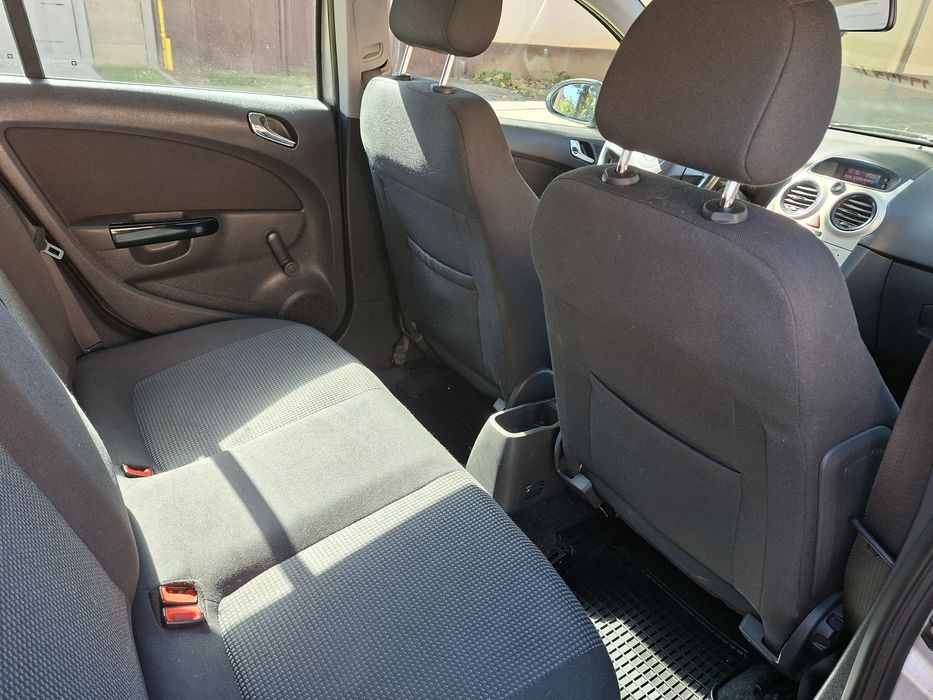 Opel corsa 1.2 benzină,recent înmatriculată!
