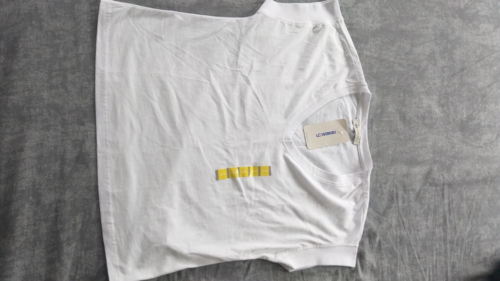 Дамска    тениска