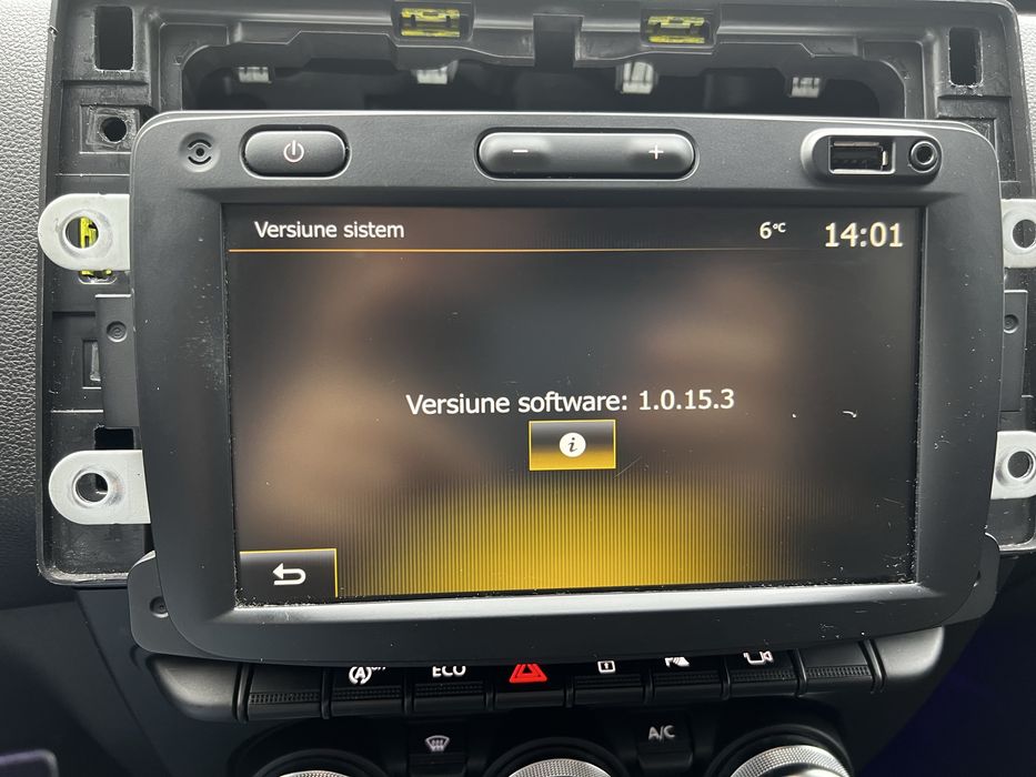 Navigație MediaNav Evolution Dacia - CarPlay & Android Auto