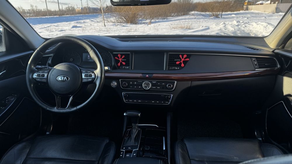 Kia K7 в идеальном состоянии