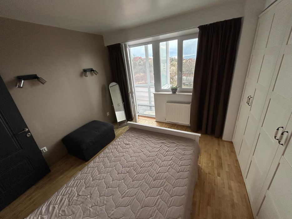 Proprietar vând apartament cu  3 camere