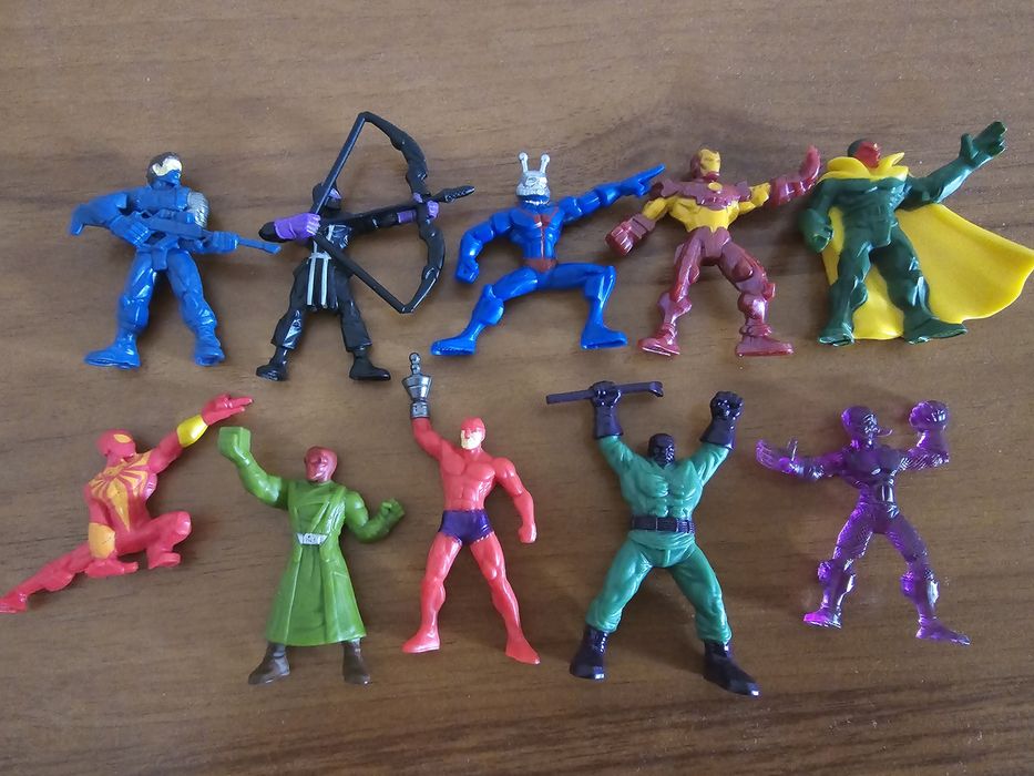Марвел мини фигурки (Marvel 500) продават се в комплект!