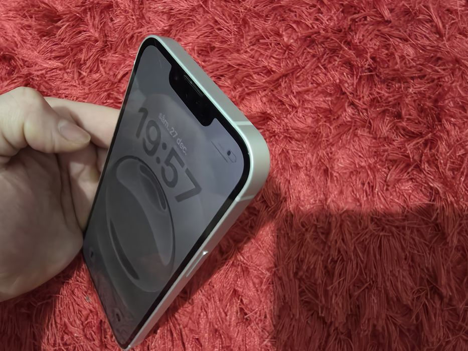 -Iphone 16E, ca Nou, 128Gb, 8Ram, Silver Titanium, ireprosabil, bat-10